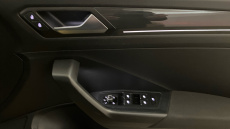 Volkswagen T-Roc 1.5 TSI EVO SEL 5dr Petrol Hatchback